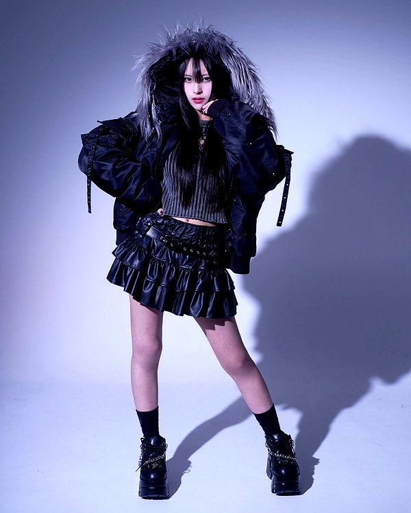 yamikumo_leisa instagram image archive image