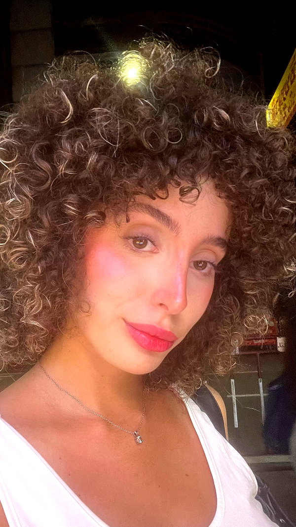 sonia.v._ instagram image archive image