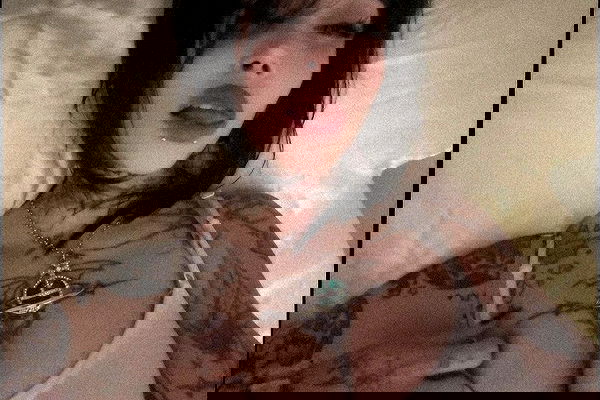 zommmbri zommmbri archive image