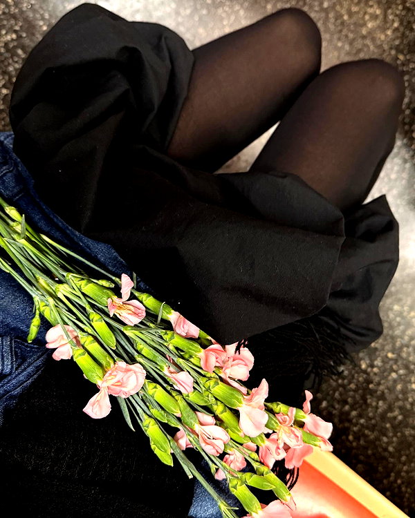 leonanaomii instagram image archive image