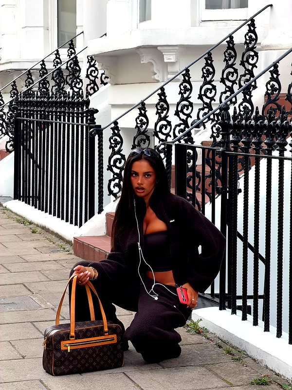 godbless_jess instagram image archive image