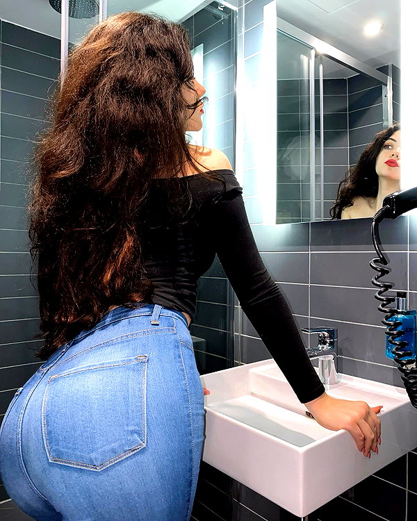 vanessa.rhd instagram image archive image