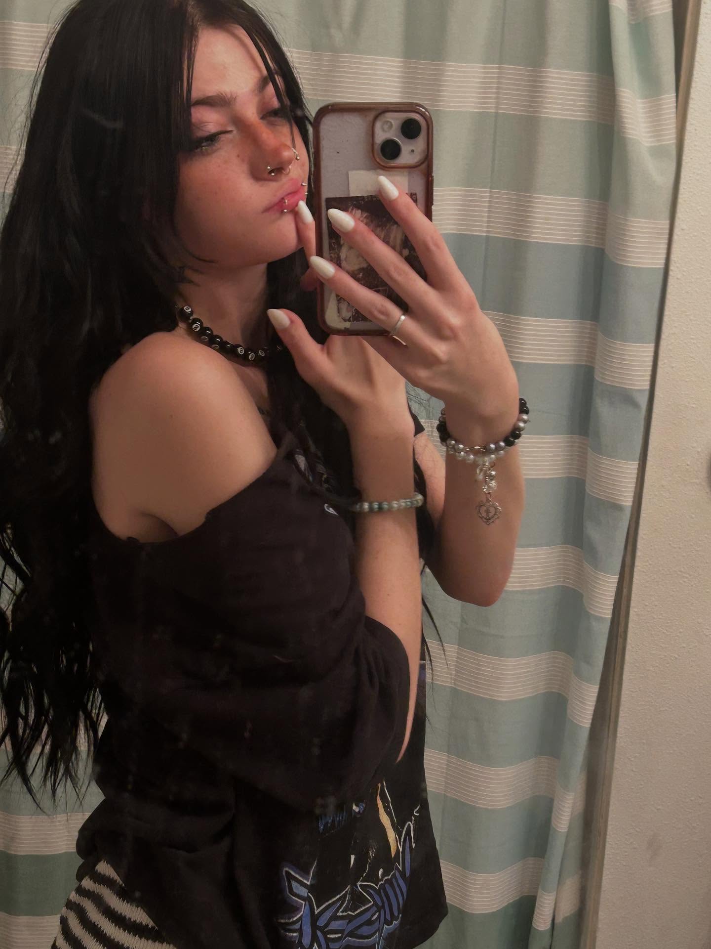 _animechika_ instagram image archive image