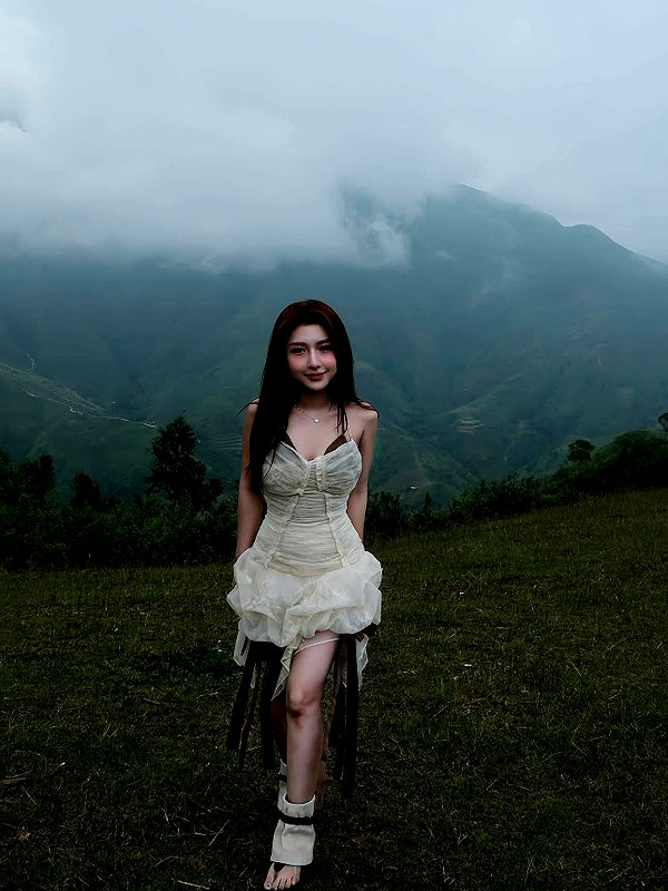 lyhythuedoxinh instagram image archive image