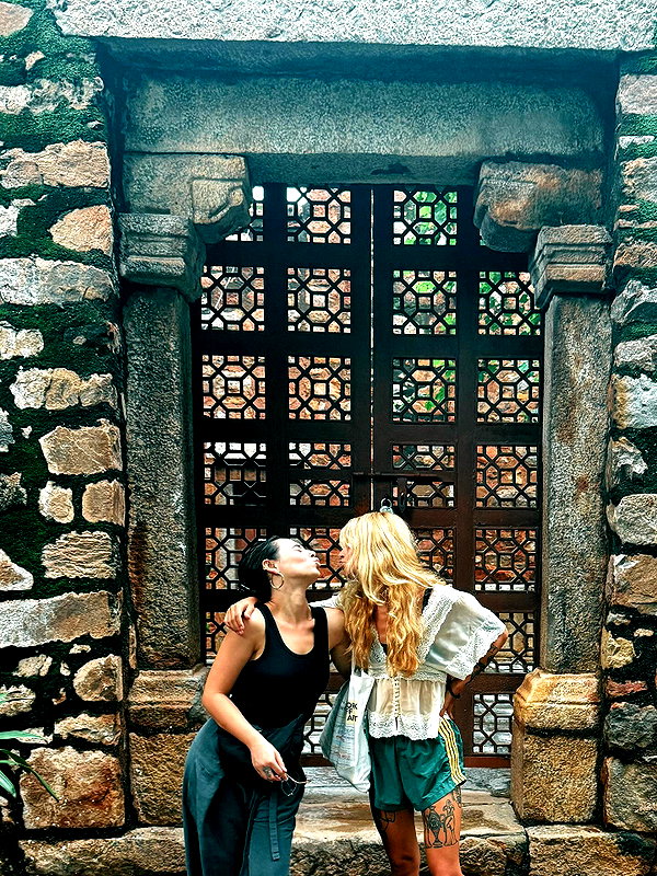 ronyida_ instagram image archive image