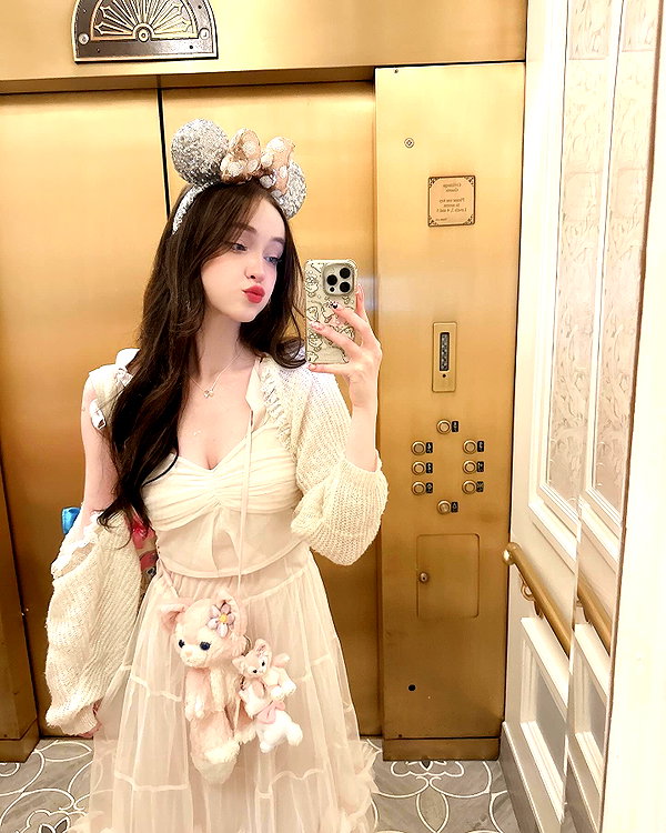 1uvgabi instagram image archive image