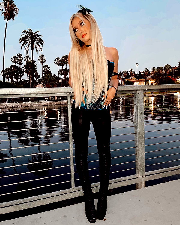 ellianawalmsley instagram image archive image