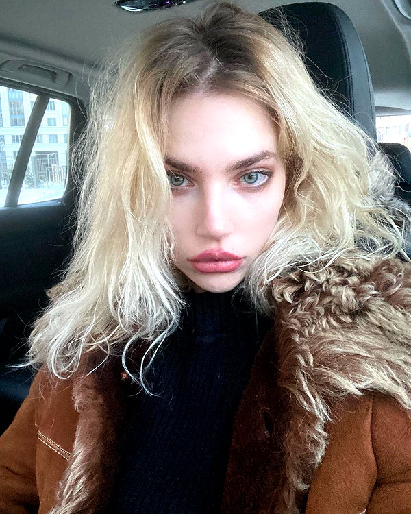 anya4everr instagram image archive image