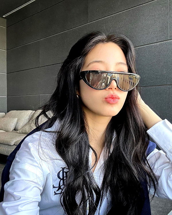 zuhazana instagram image archive image