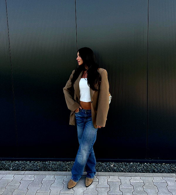 zoeliss instagram image archive image