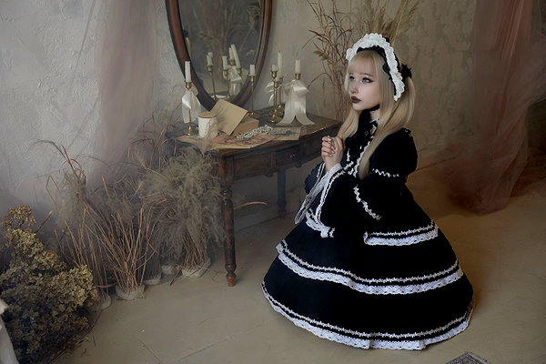 alina_thedoll instagram image archive image