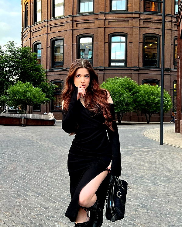 anna.utka22 instagram image archive image