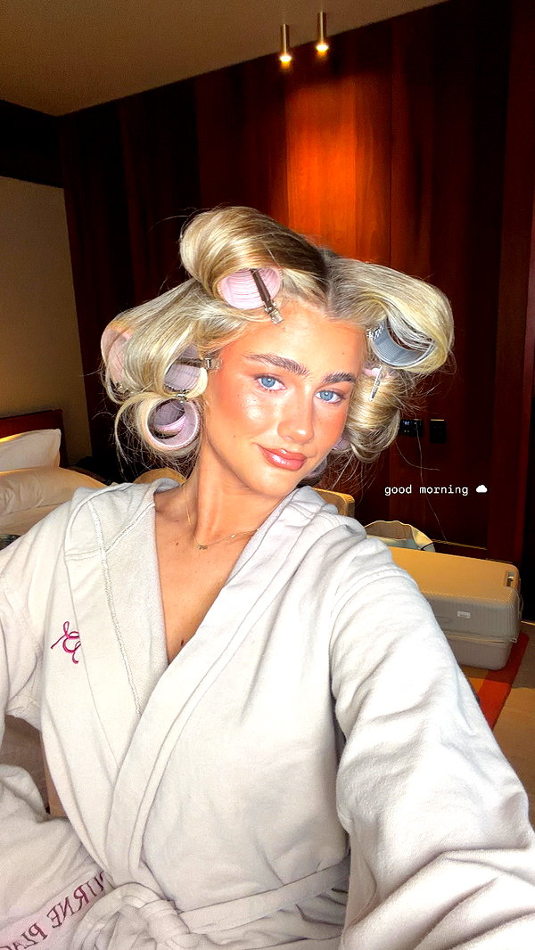 sophadophaa_ instagram image archive image