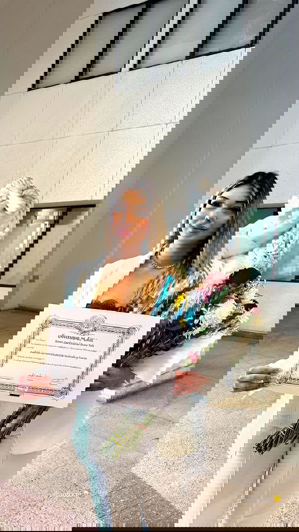 noeemiimii noeemiimii archive image