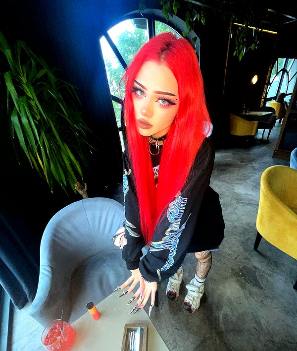 vik4au instagram image archive image