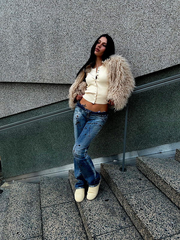 karolinaawasik instagram image archive image