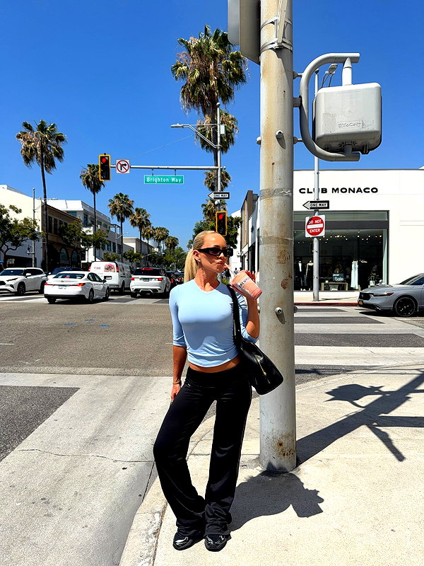 allieauton instagram image archive image