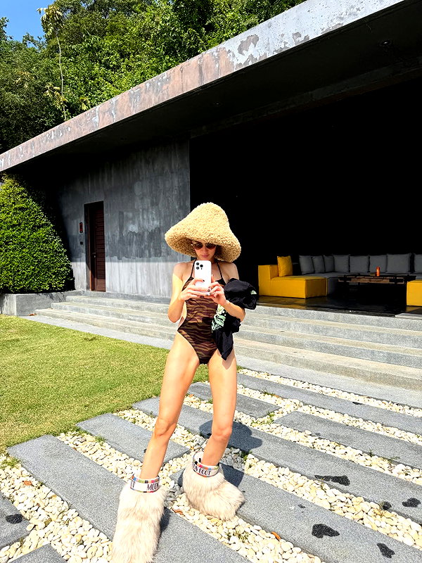 bymonamarie instagram image archive image