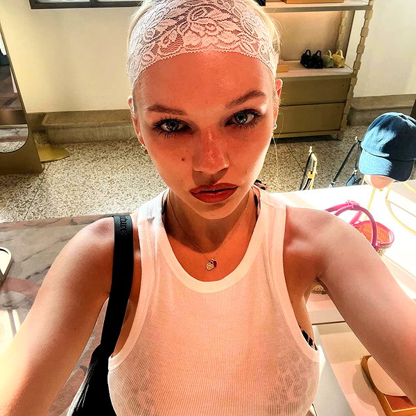 leni.bahr instagram image archive image