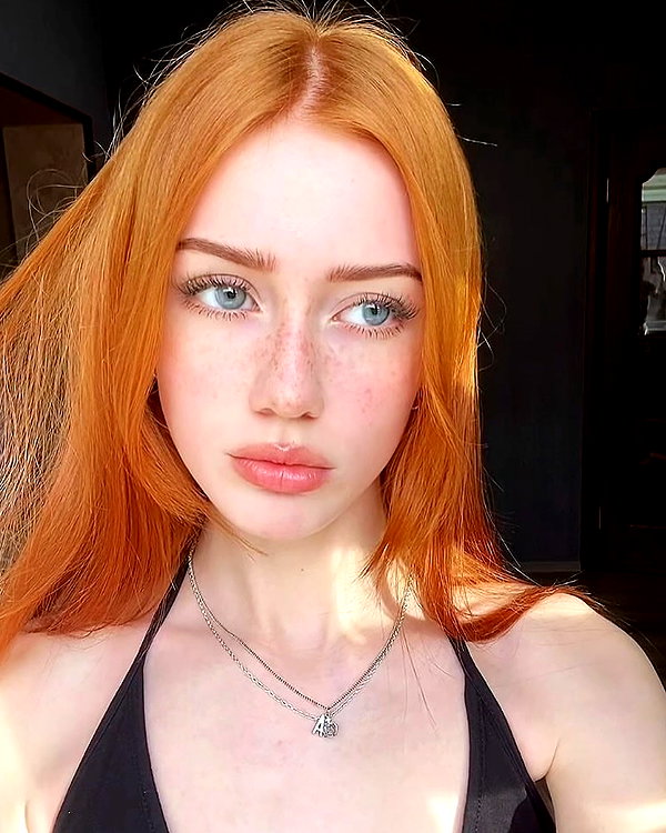 baddiesessence instagram image archive image