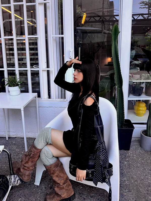 connie.01j instagram image archive image