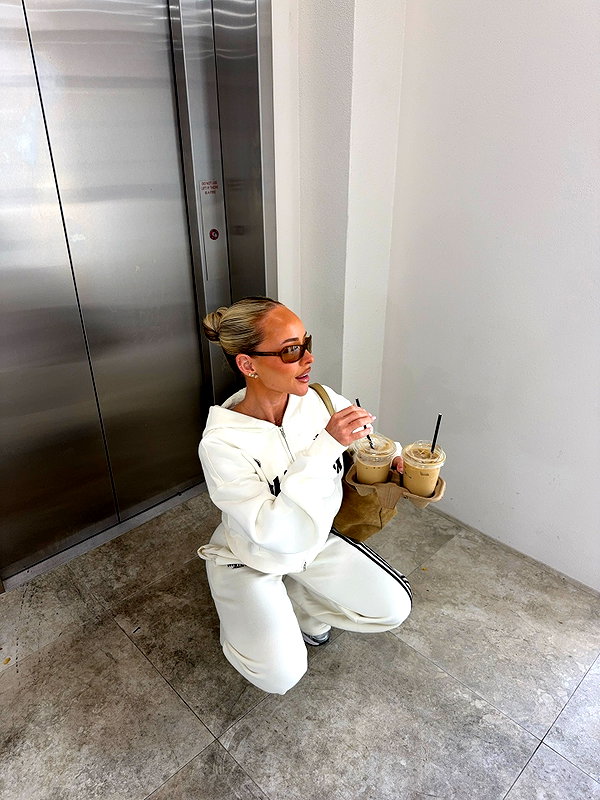 allieauton instagram image archive image