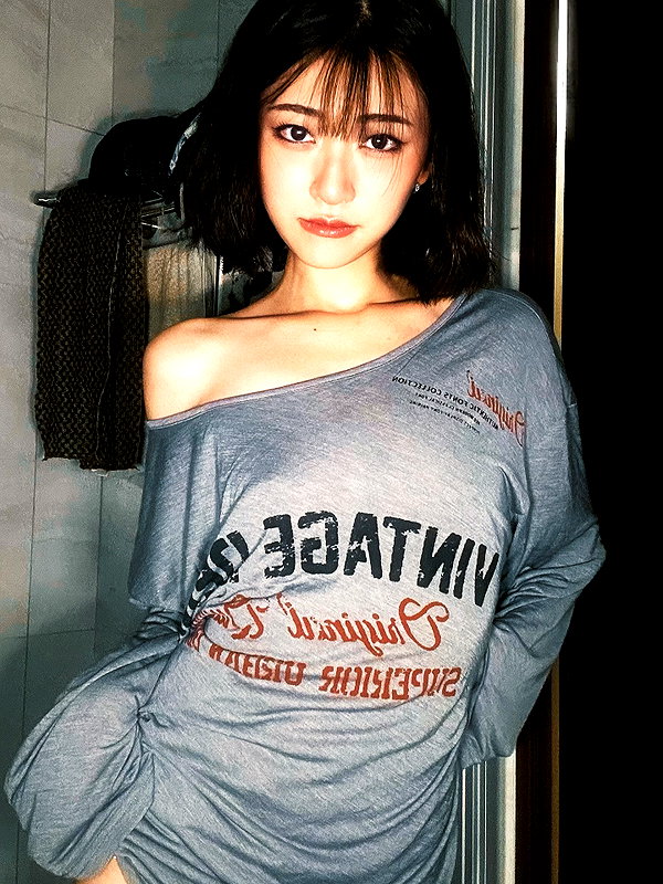 ge.more_x instagram image archive image