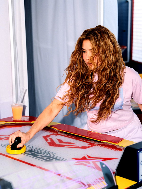 shakira instagram image archive image