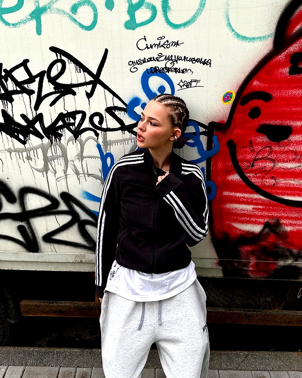 gritsa.k instagram image archive image