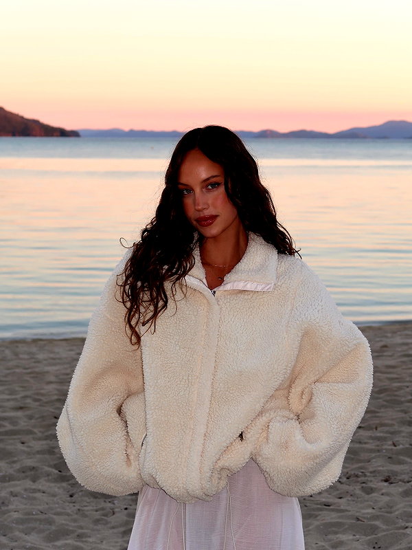 olivia.mathers instagram image archive image