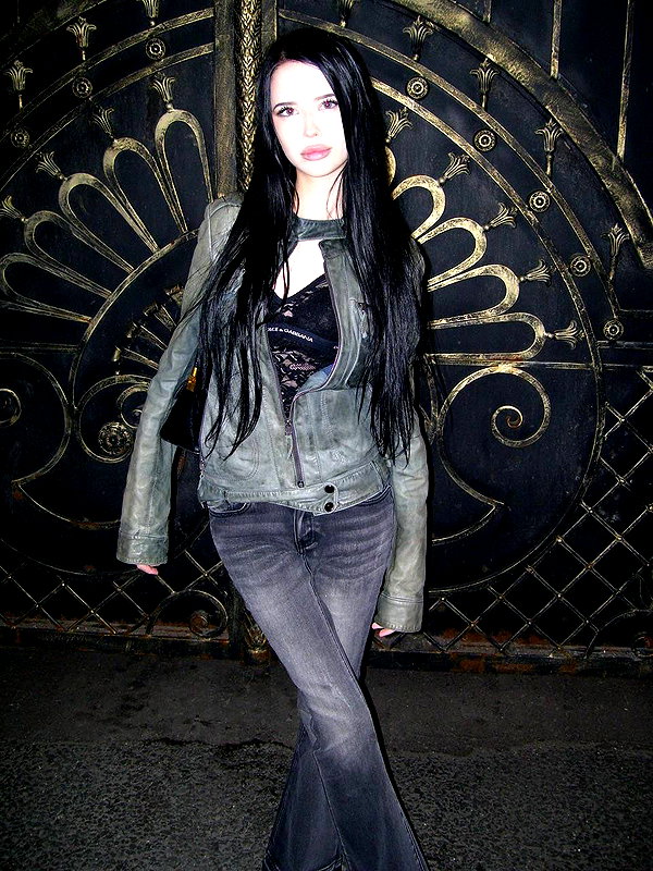 yanyluya instagram image archive image