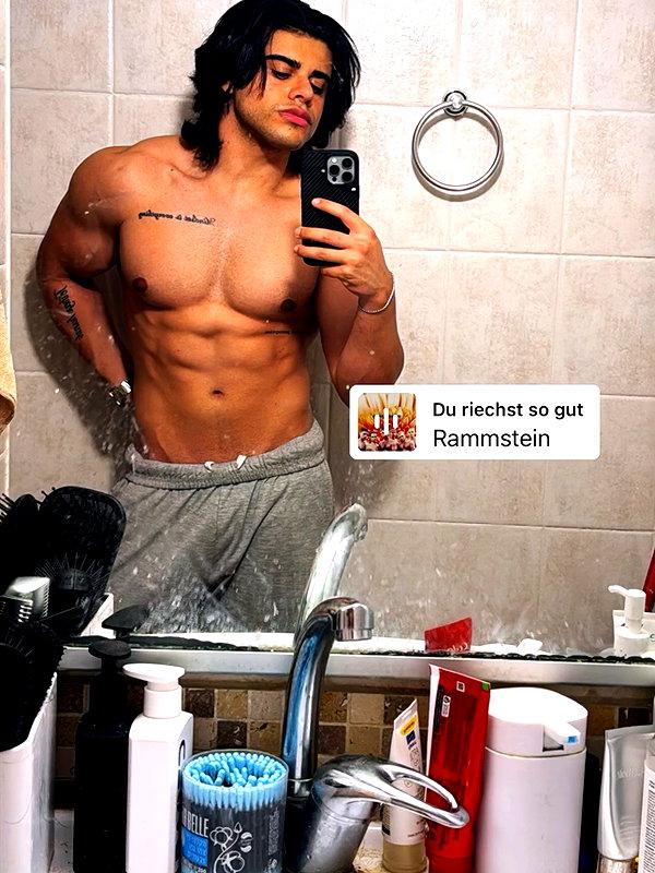 ben.gandis instagram image archive image