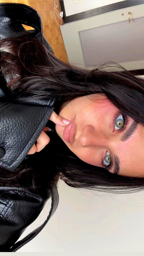 carla.famulari instagram image archive image