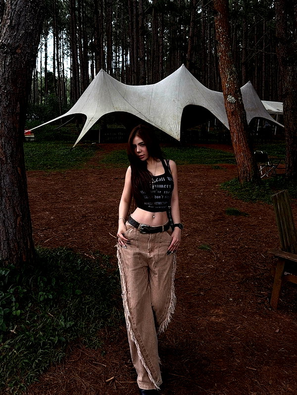 lyhythuedoxinh instagram image archive image