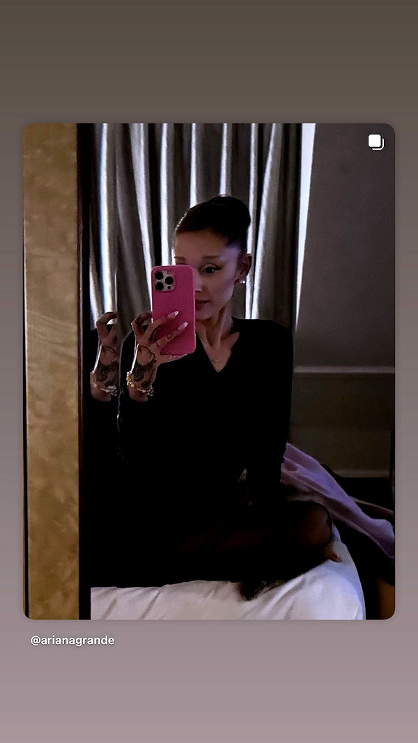 arianagrande instagram image archive image