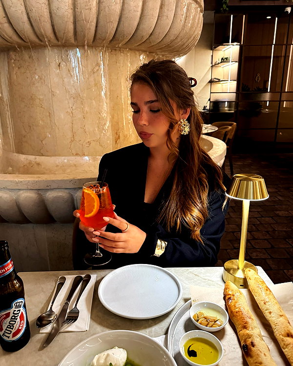 mishel_llll instagram image archive image