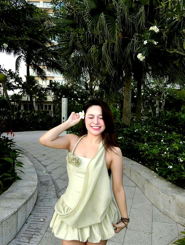 lyhythuedoxinh instagram image archive image