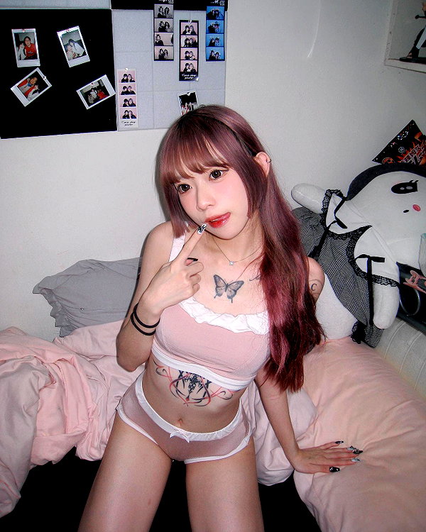 nixqq.425_ instagram image archive image