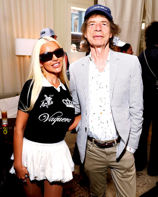 Archived image from @xtina on Instagram