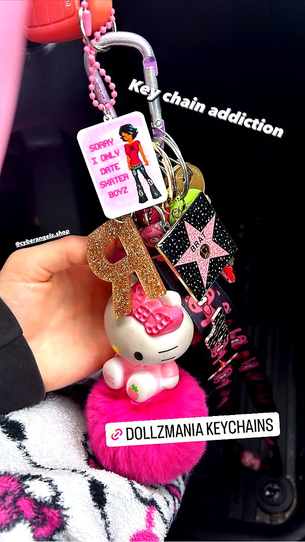 Archived image from @cyberangelz.shop on Instagram