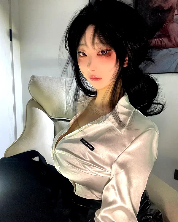 yingyinng_ instagram image archive image
