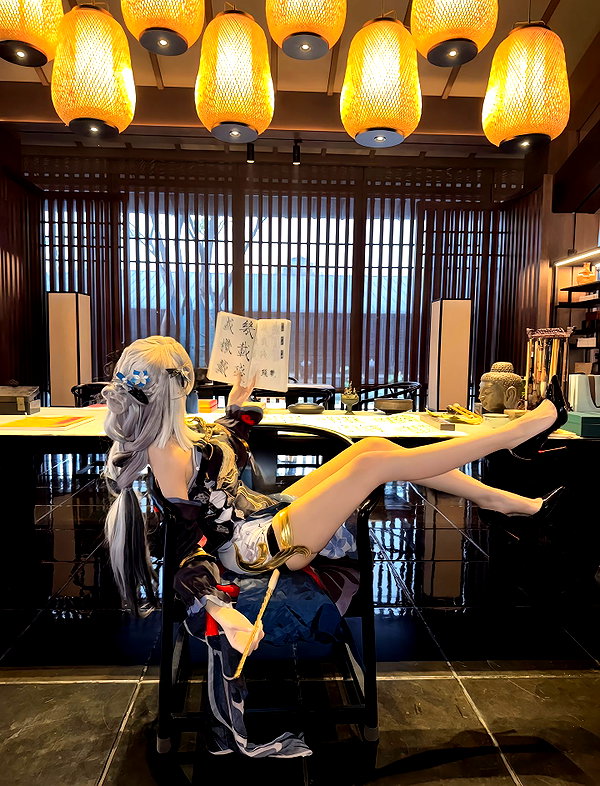 gallery_cosplayer instagram image archive image