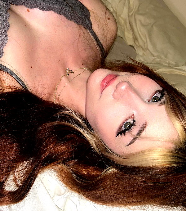 danielle.mercedie instagram image archive image