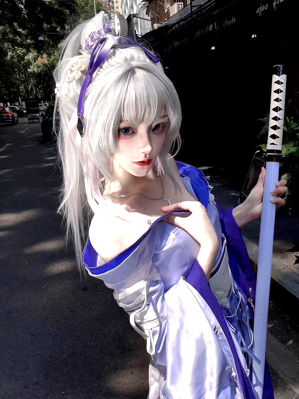 gallery_cosplayer instagram image archive image