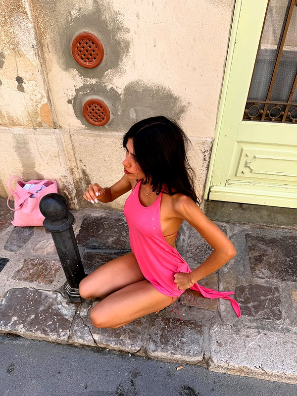 ainaratorneg instagram image archive image