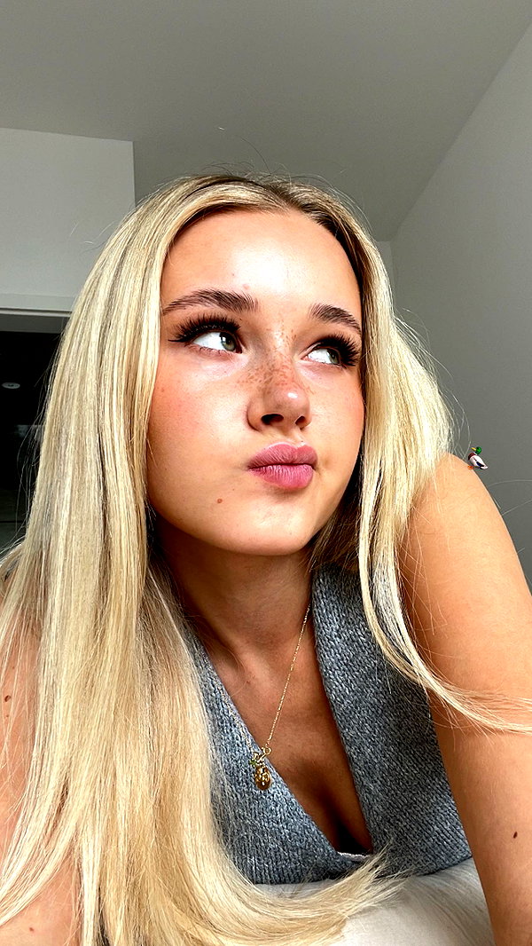 lilih instagram image archive image