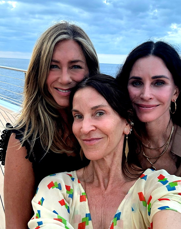jenniferaniston instagram image archive image