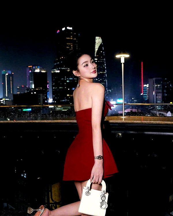 lyhythuedoxinh instagram image archive image