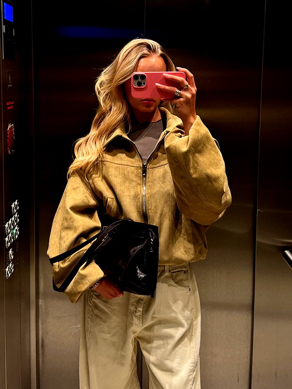 lilih instagram image archive image