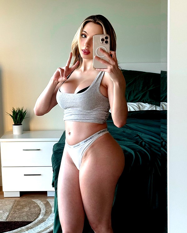 missbrisolo instagram image archive image